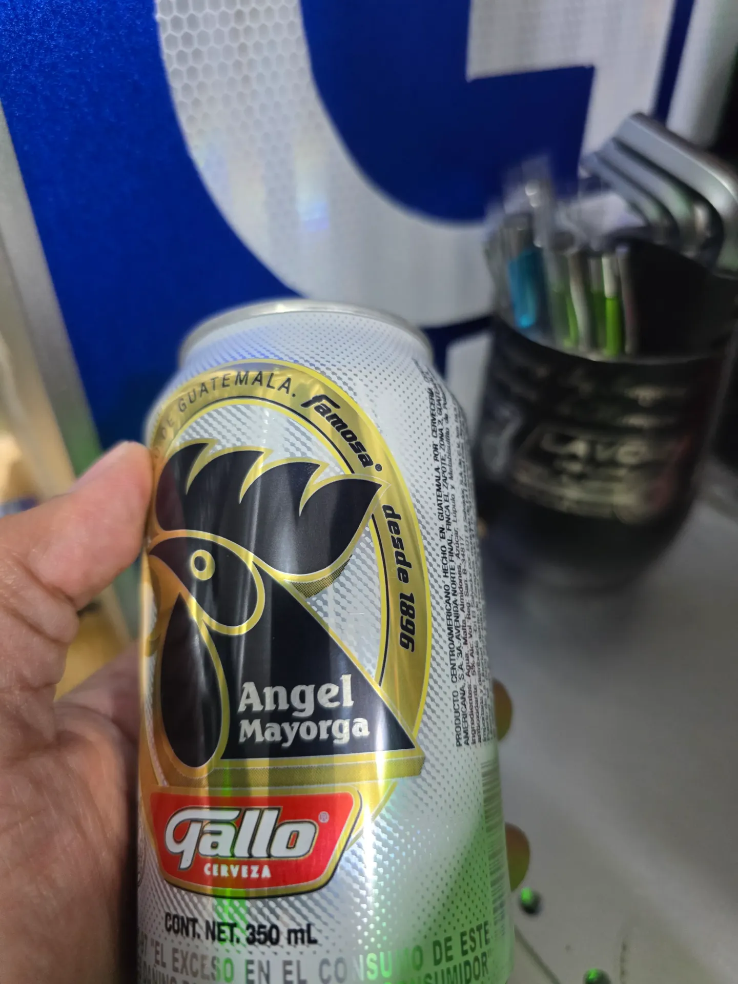 Lata de Cerveza con Grabado